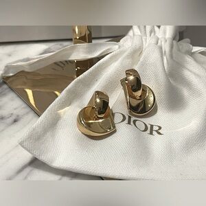❗️SOLD❗️Dior Vintage Gold Tone interlocking Clip Ons
